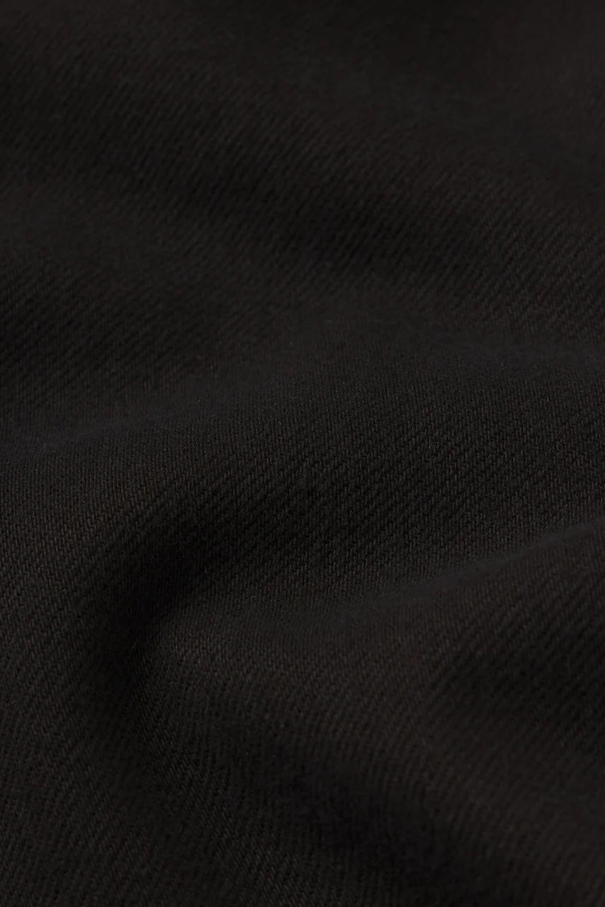 The Bow, Black