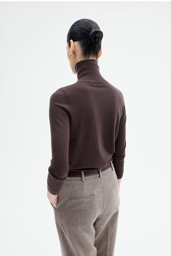 Slim Turtleneck in Fine Cashmere, Chocolate