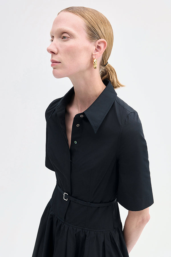 Short Sleeve Belted Dress in Cotton Poplin