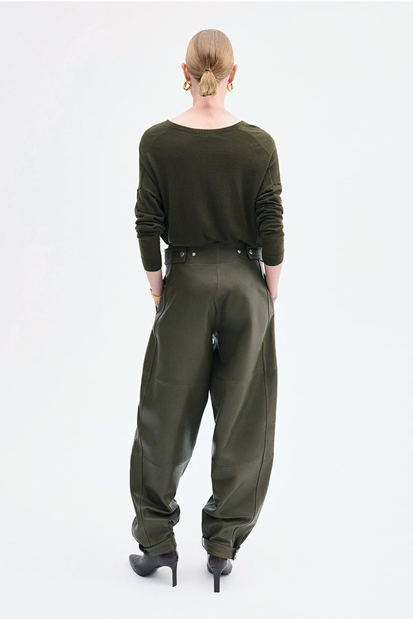 V-Neck Sweater in Fine Cashmere, Olive