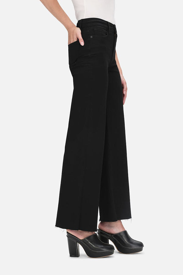 Le Palazzo Crop, Black Fin