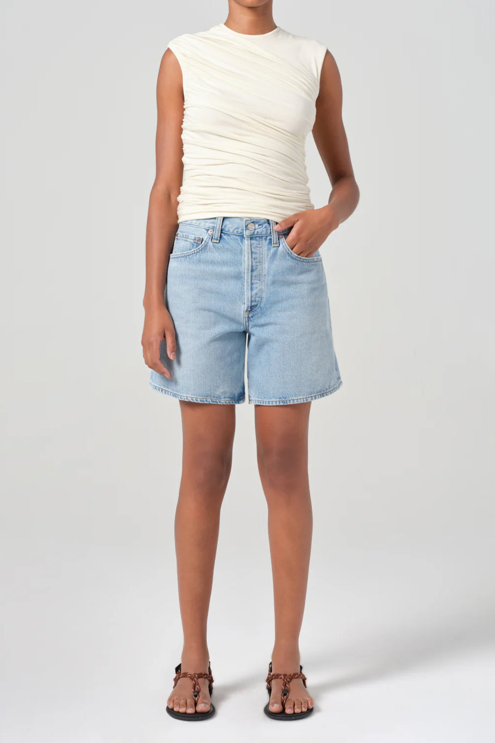Dame Short, Coax