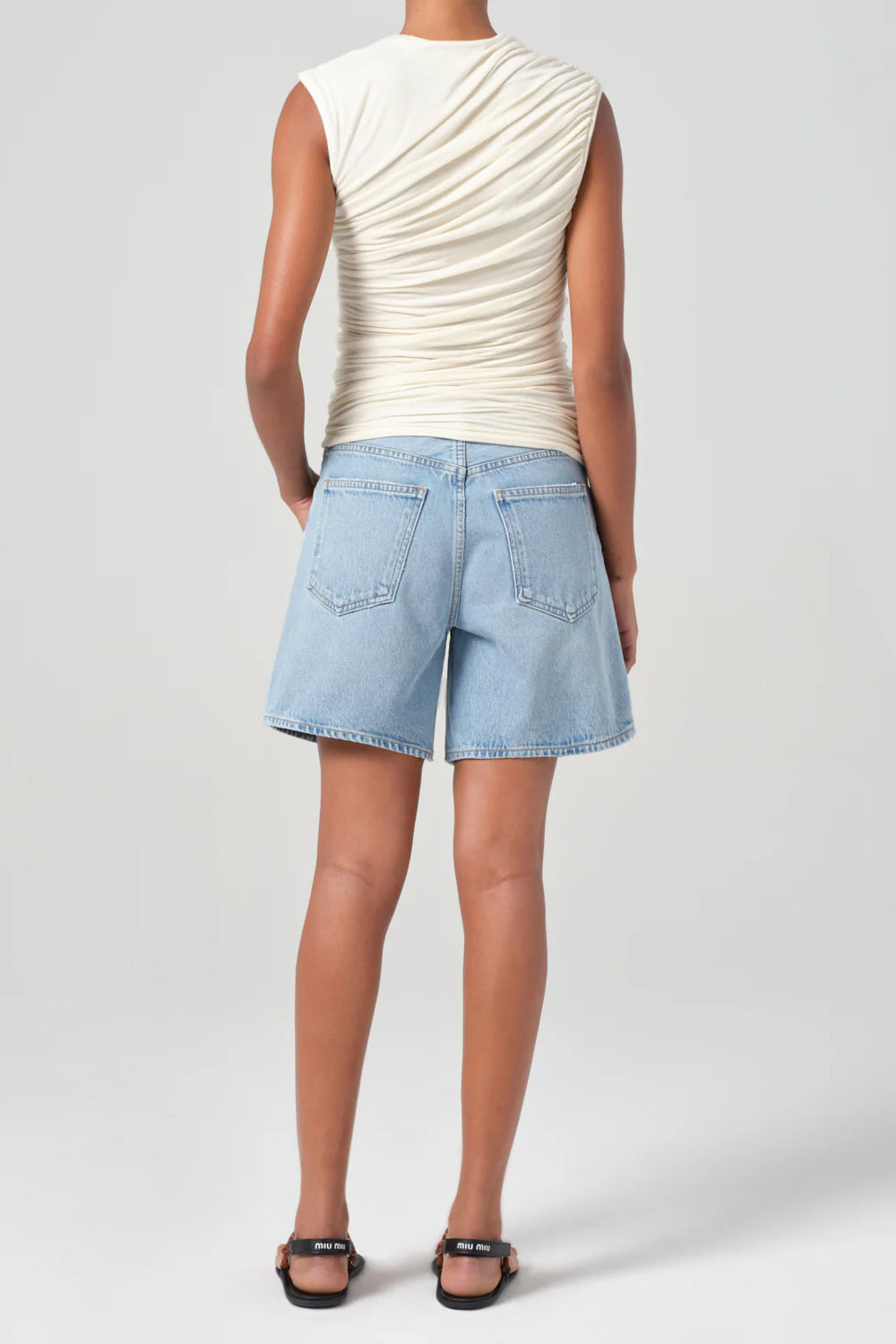 Dame Short, Coax