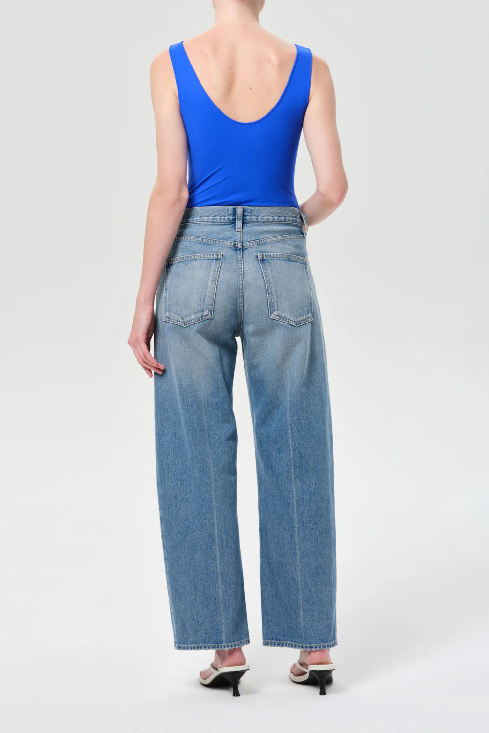 Arc Jean 29, Brink