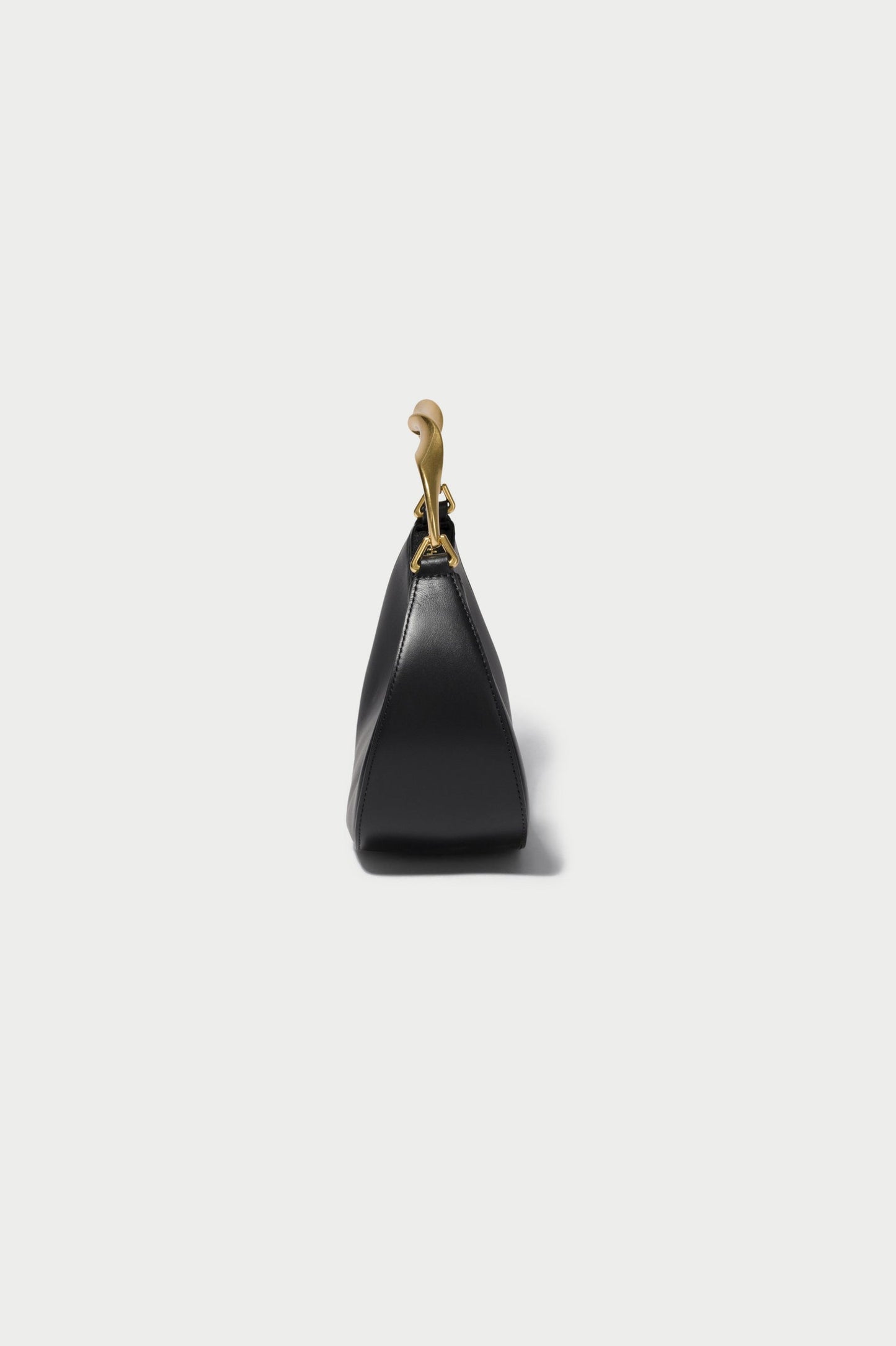 Nixi Hobo, Black