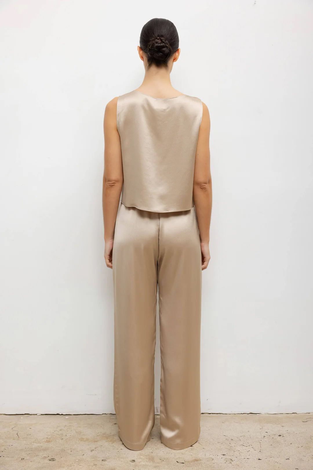 Barb Crop Sleeveless Crew, Sand