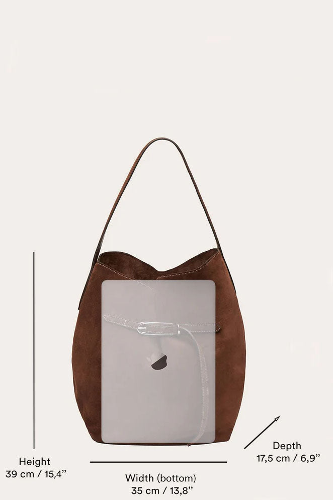 Belted Bucket Bag Large, Pastry