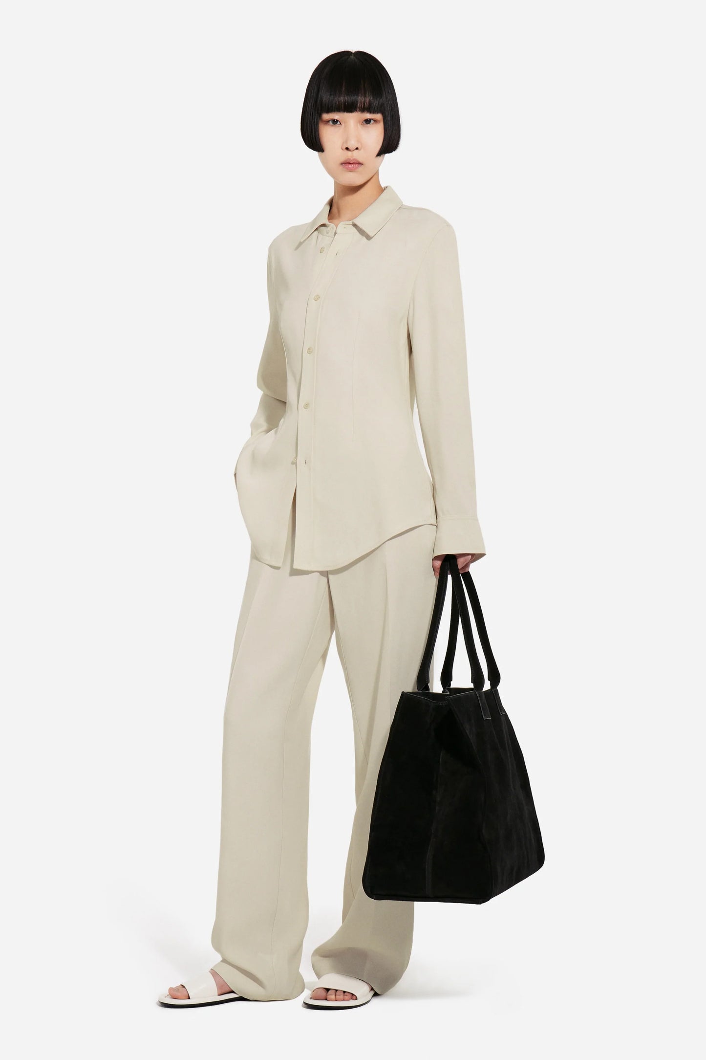 Fitted Collared Shirt in Viscose Twill