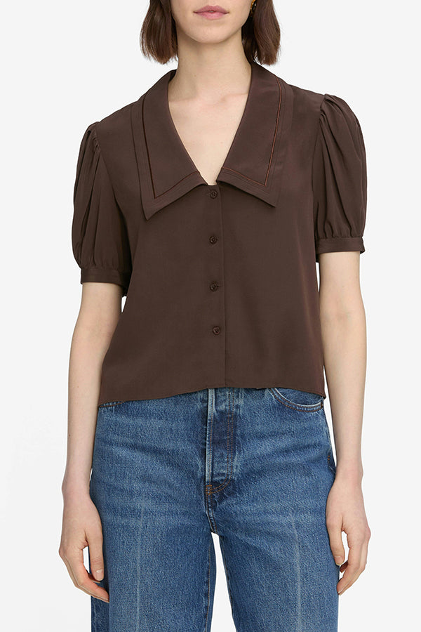 The Sailor Blouse, Coffee