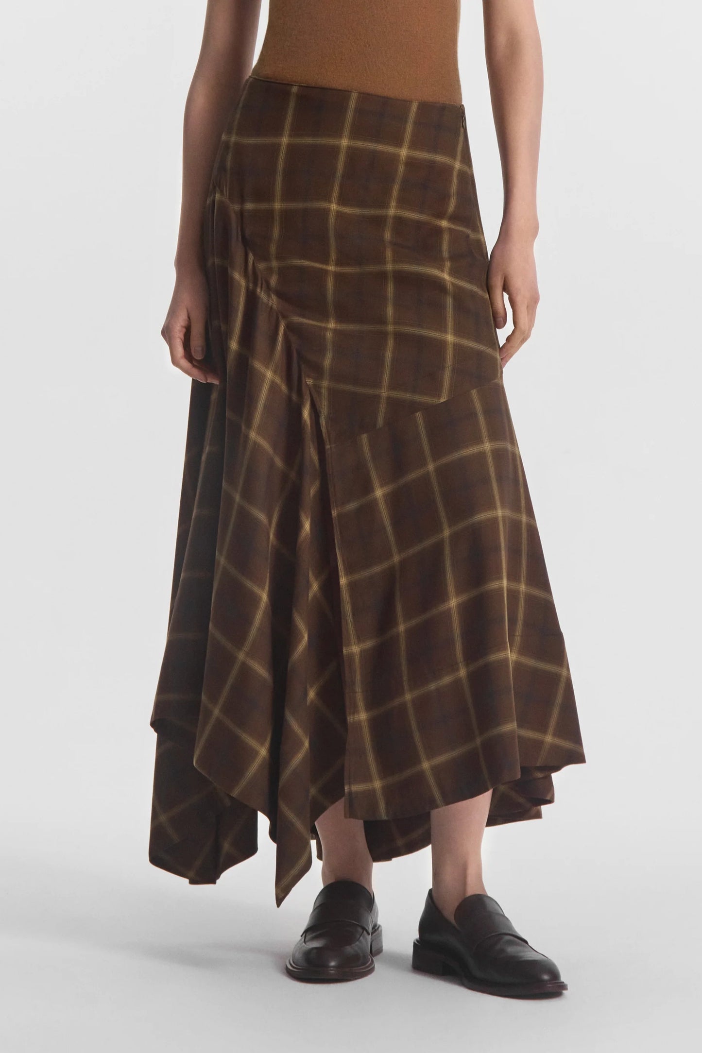 Asymmetric Full Skirt in Check Plaid