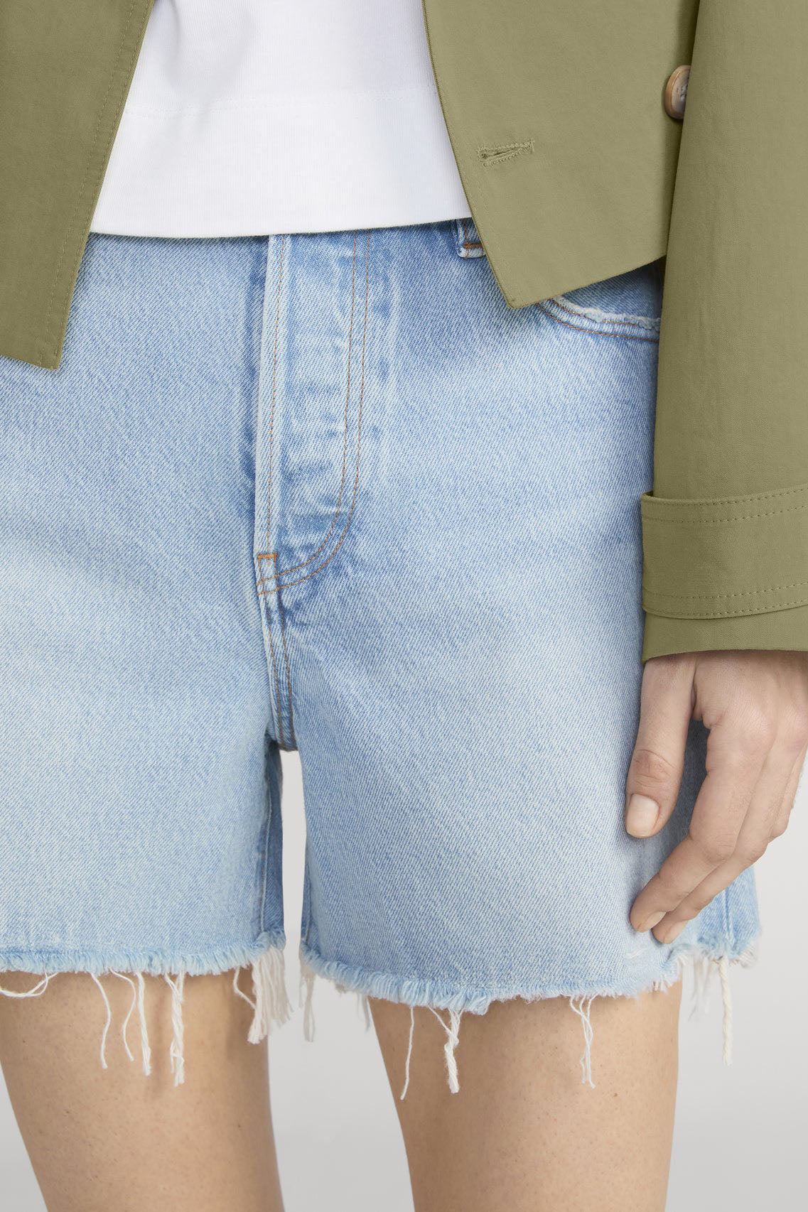 The Everyday Short, Swindle