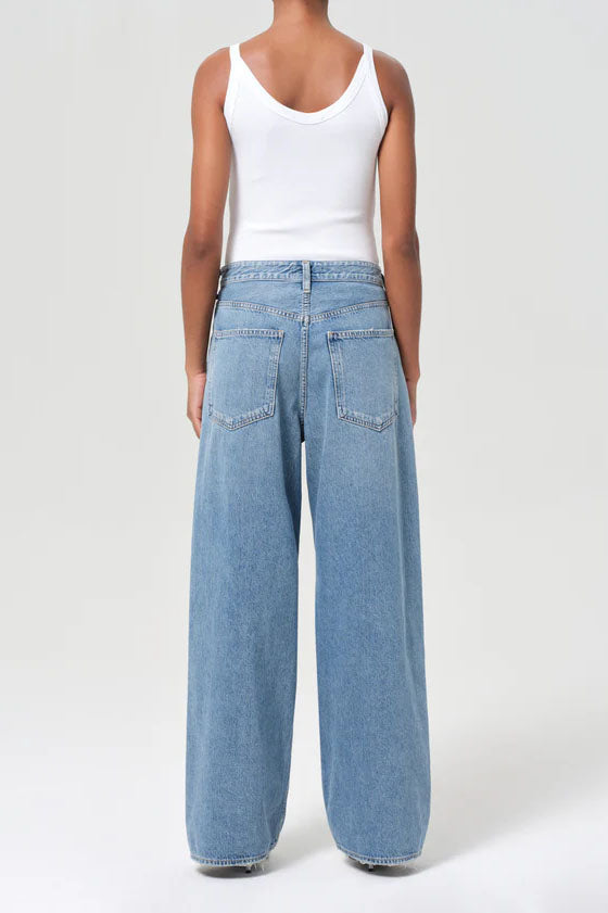 Vana Fold Jean, Mantra