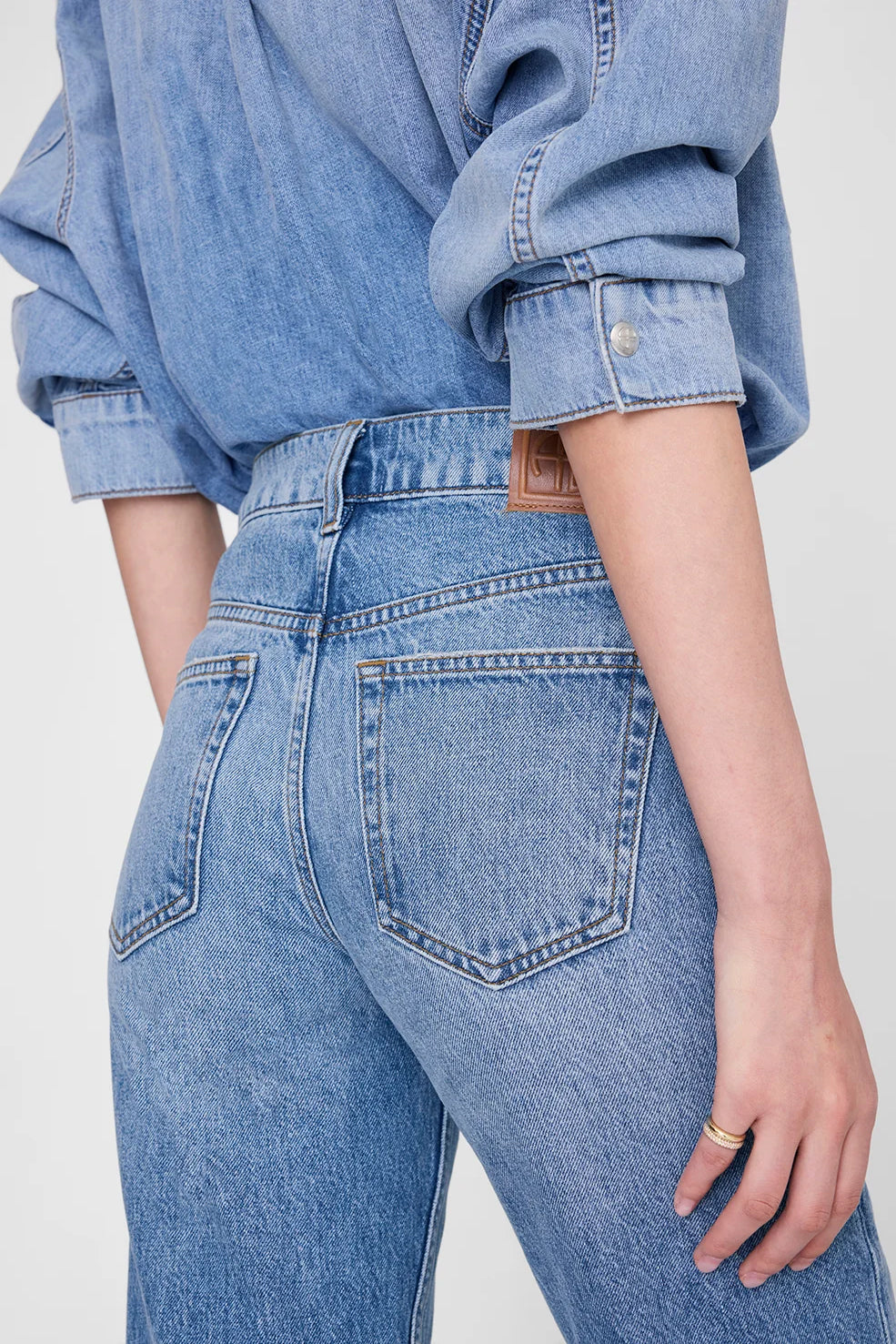Jane Jean 28", Cascade Blue