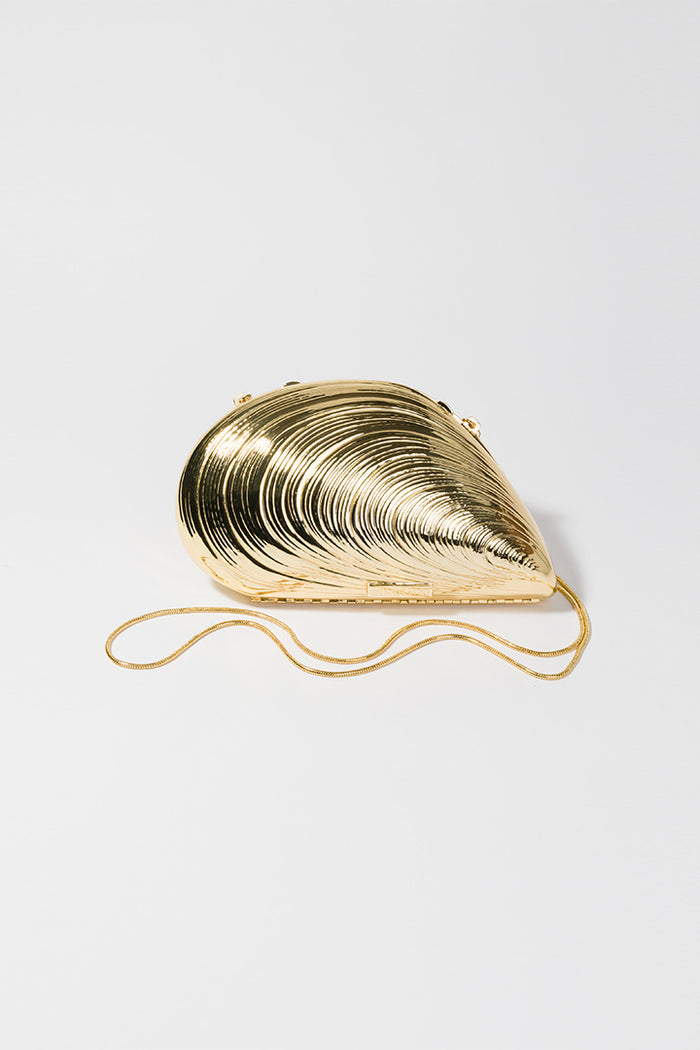 Melta Shell Bridget Metal Oyster Shell Clutch, Gold – Haven