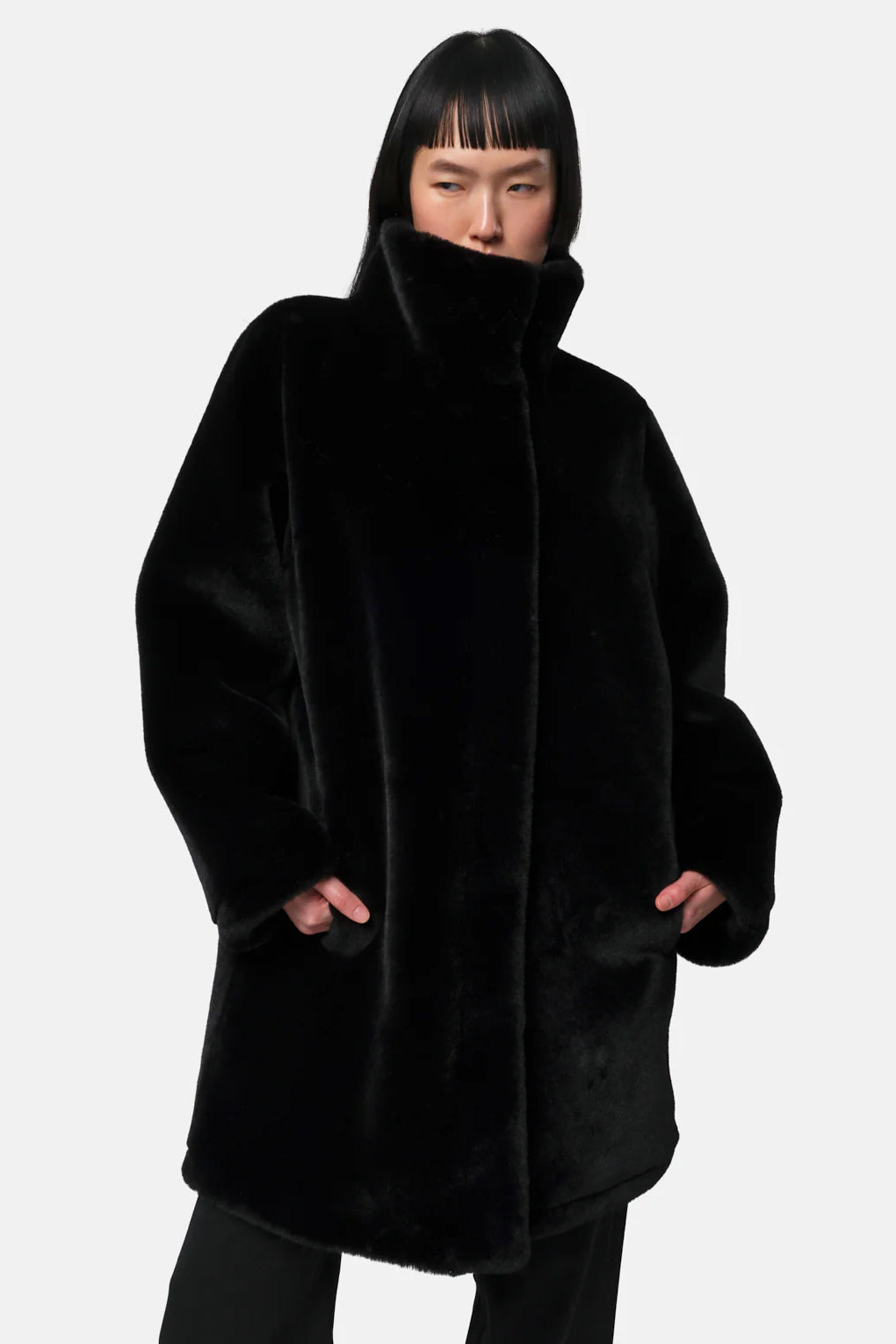Blair Coat, Noir