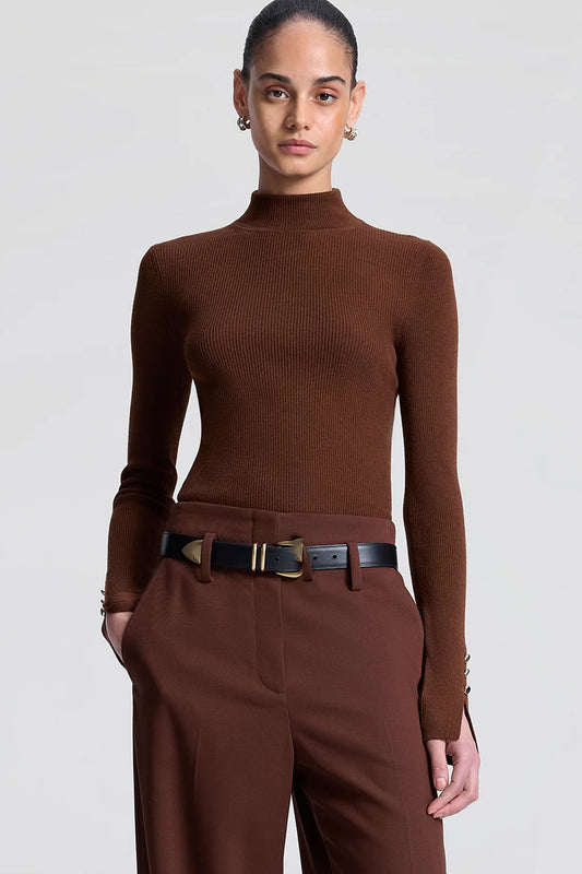 Jett Top, Brunette