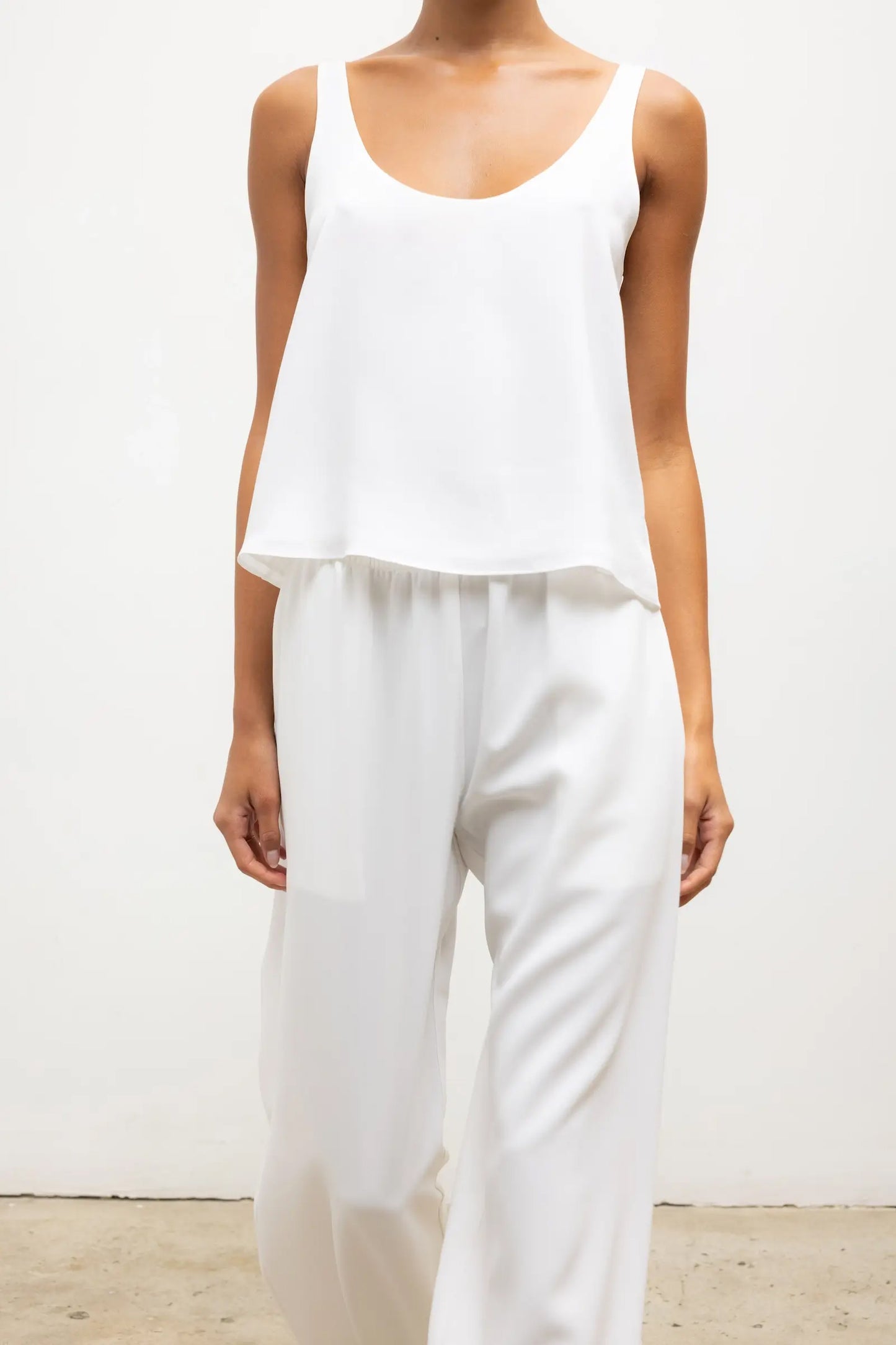 Ari Scoop Tank, Ice