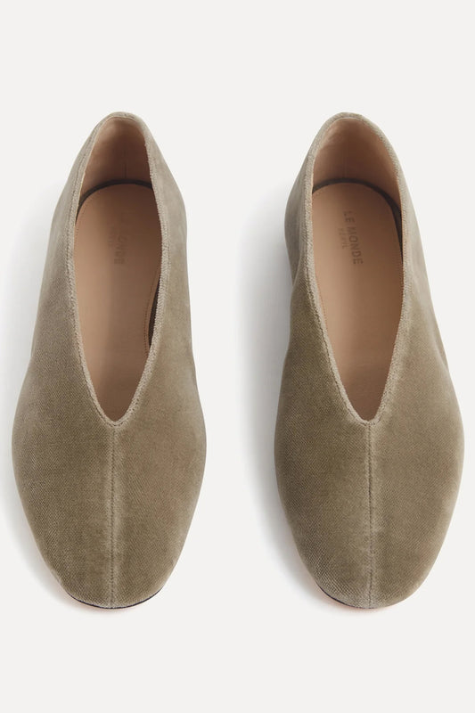 Olympia Slipper