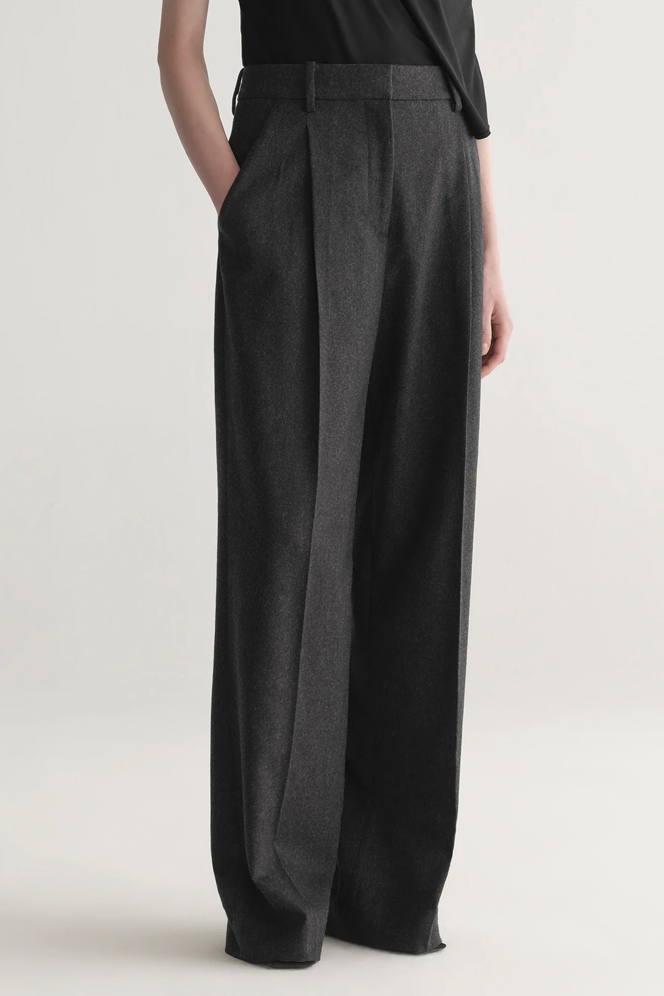 Winston Pant, Charcoal