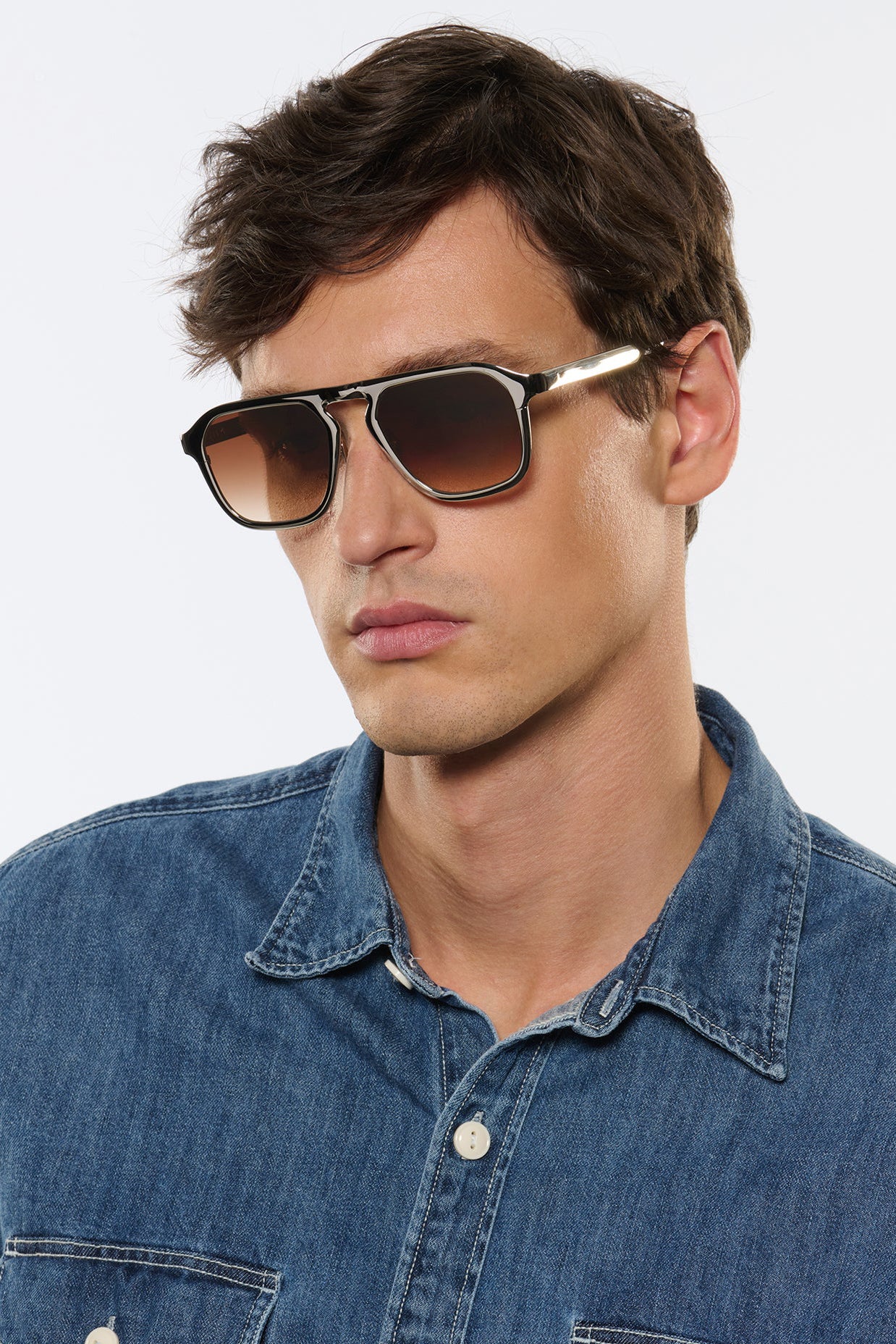 Zander, Gunmetal Chroma + Black Tea