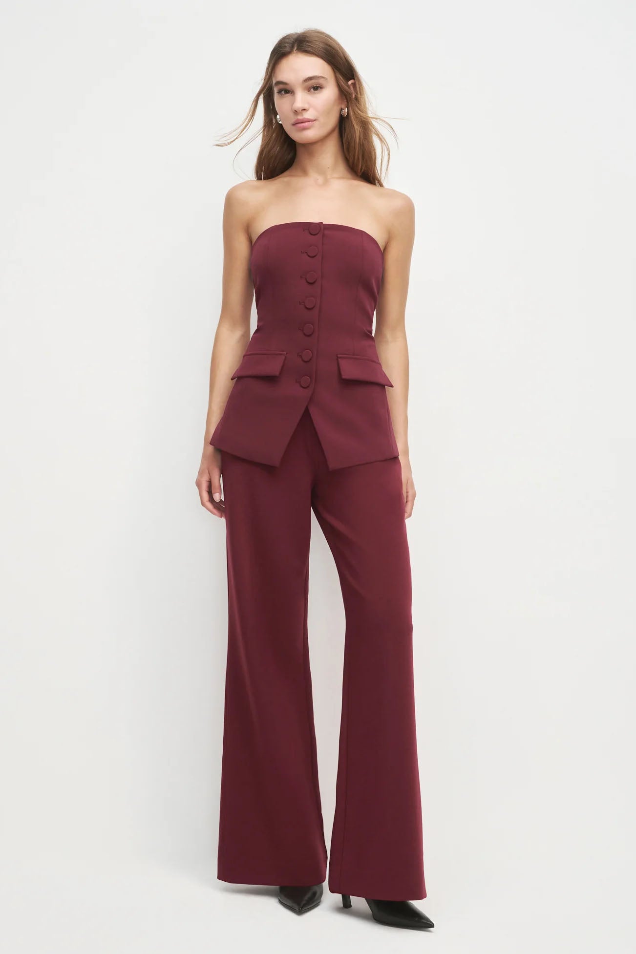 The Jones Pant, Vino