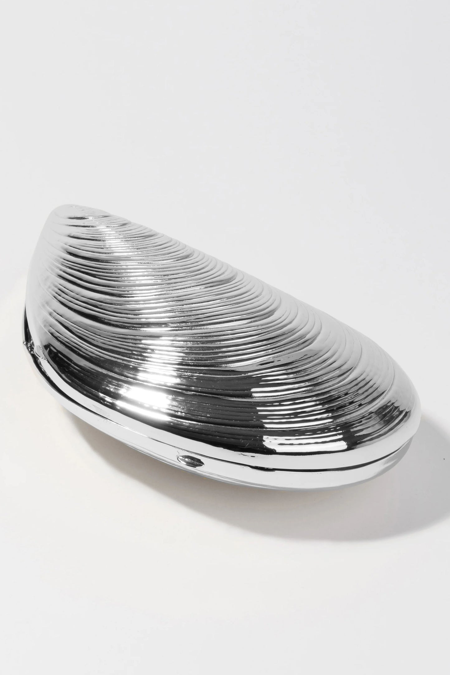 Bridget Metal Oyster Shell Clutch, Silver